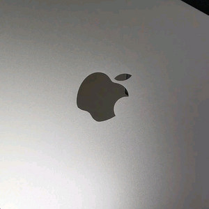 맥북에어 13 M2, 16GB RAM 1TB SSD - 스타라이트 이미지