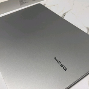 갤럭시북4 프로/NT940XGK-KP71S /코어 울트라 7 / 램32GB 이미지