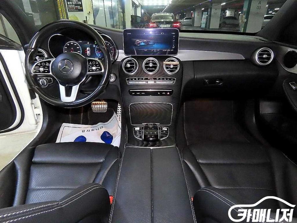 [벤츠]C클래스 W205 C200 AMG LINE (5인승) 이미지