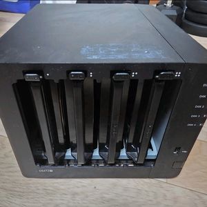 시놀로지 DS412+(4TB 하드 2개) 이미지