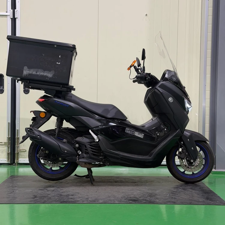 야마하 nmax125 25년식 3만km 배달셋팅스쿠터 저렴하게 판매합니다 이미지
