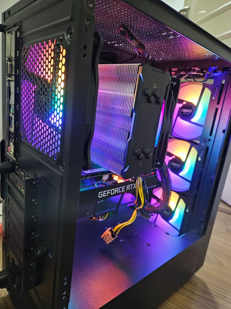 i5 13400 RTX 3050 데스크탑 팝니다 이미지