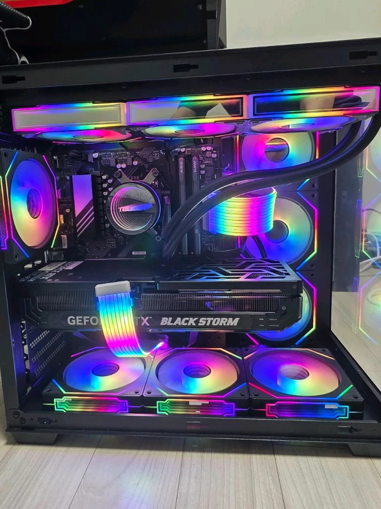 라이젠7 9800X3D RTX4080슈퍼 본체 팝니다 이미지