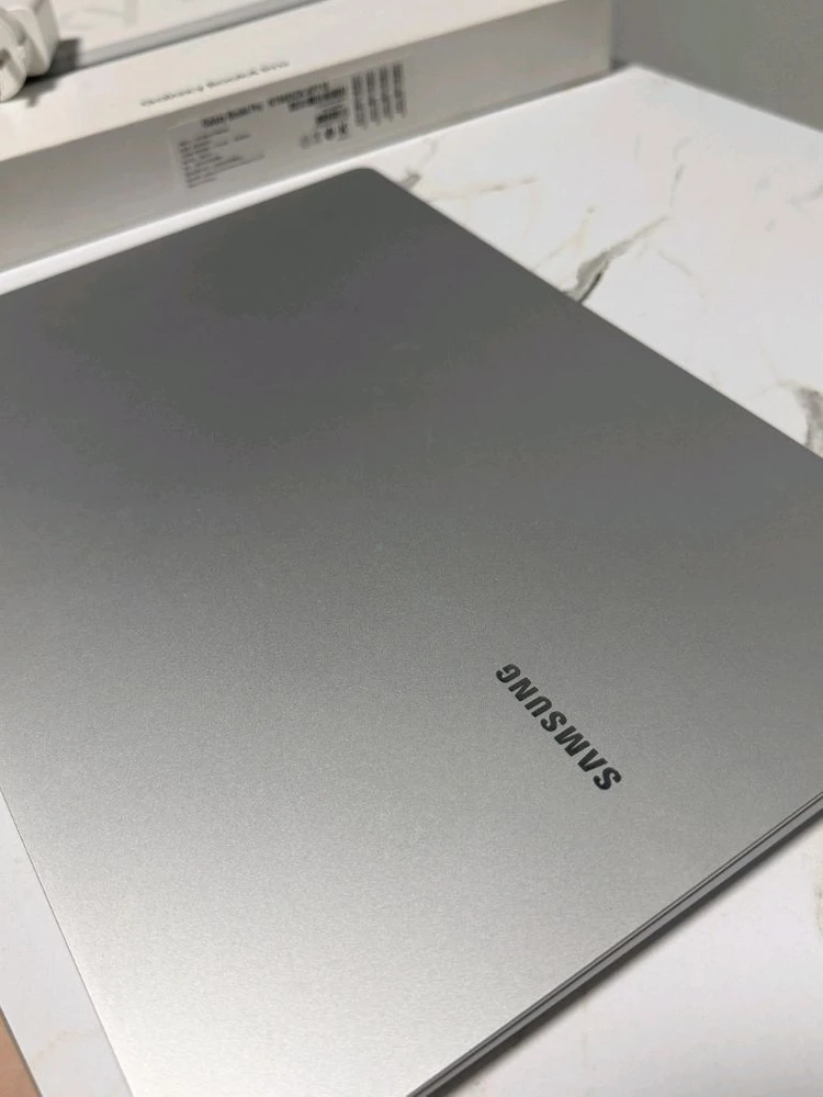 갤럭시북4 프로/NT940XGK-KP71S /코어 울트라 7 / 램32GB 이미지