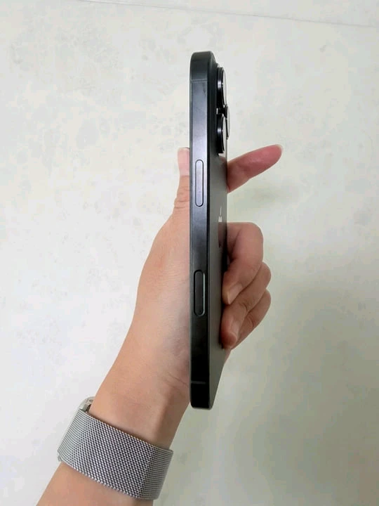 아이폰16프로 256GB 블랙 자급제 이미지