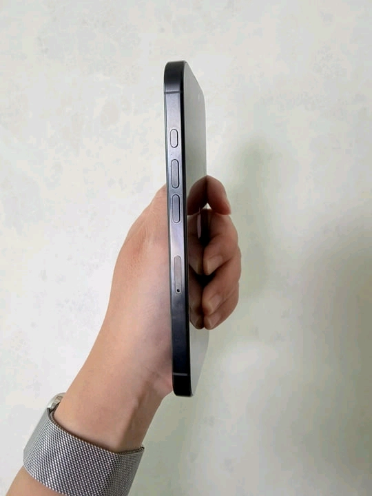 아이폰16프로 256GB 블랙 자급제 이미지