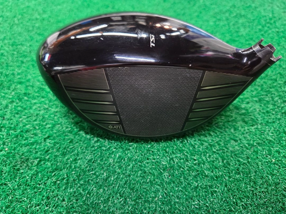 Titleist 타이틀리스트 TSi3 드라이버 헤드 이미지