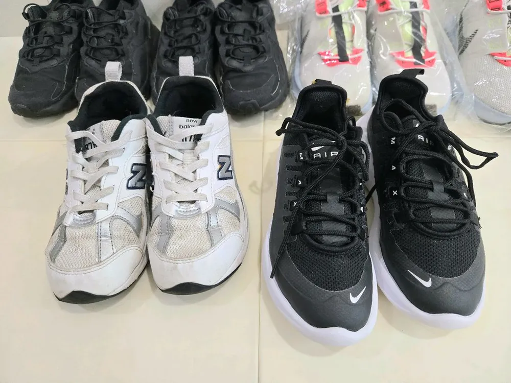 200-210 사이즈 나이키, 뉴발란스 운동화 이미지