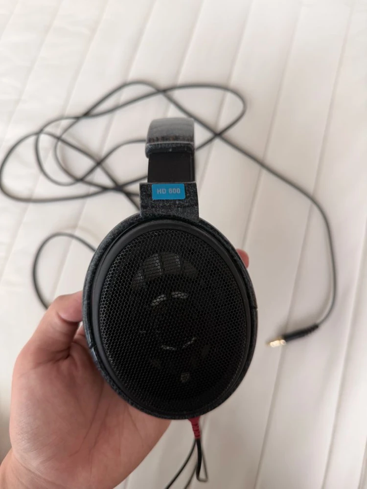 젠하이저hd600 돌솥 (패드, 헤어밴드 정품 새로 교체) 이미지