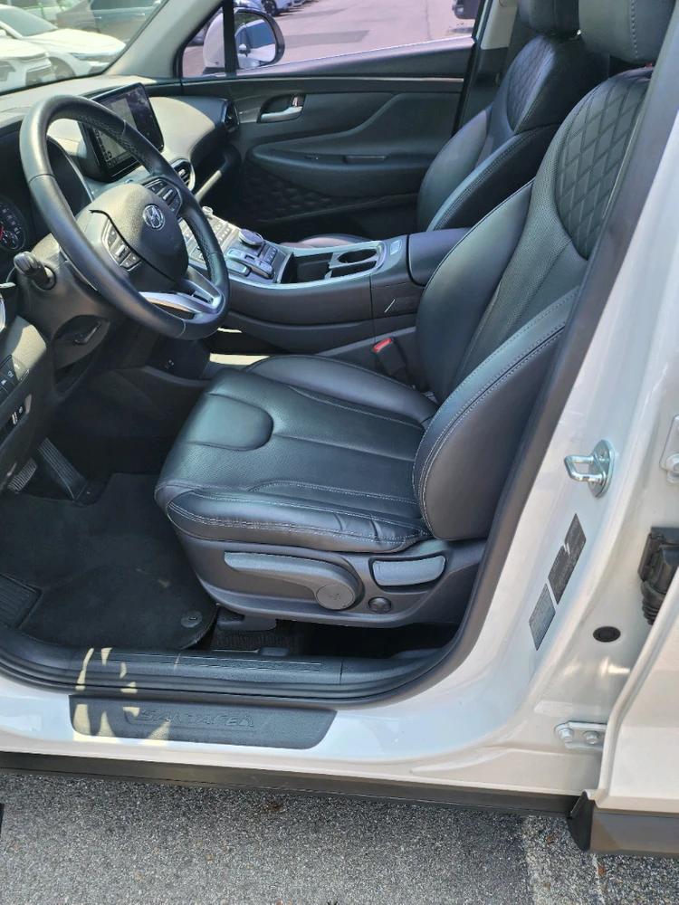 싼타페 4륜 23년 이미지