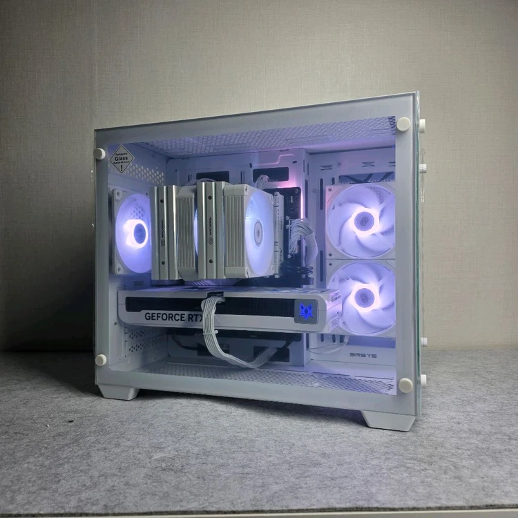 7800X3D 5070 화이트 데스크탑 게이밍 컴퓨터 본체 이미지