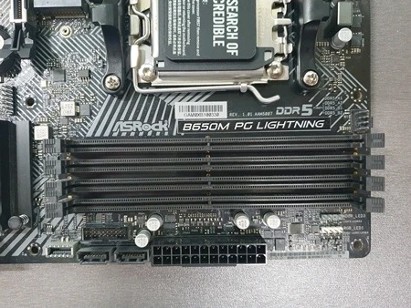 [A/S 잔존] ASRock B650M PG LIGHTNING 메인보드 판매합니다 이미지