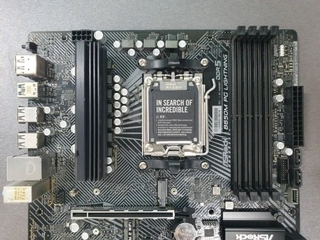 [A/S 잔존] ASRock B650M PG LIGHTNING 메인보드 판매합니다 이미지