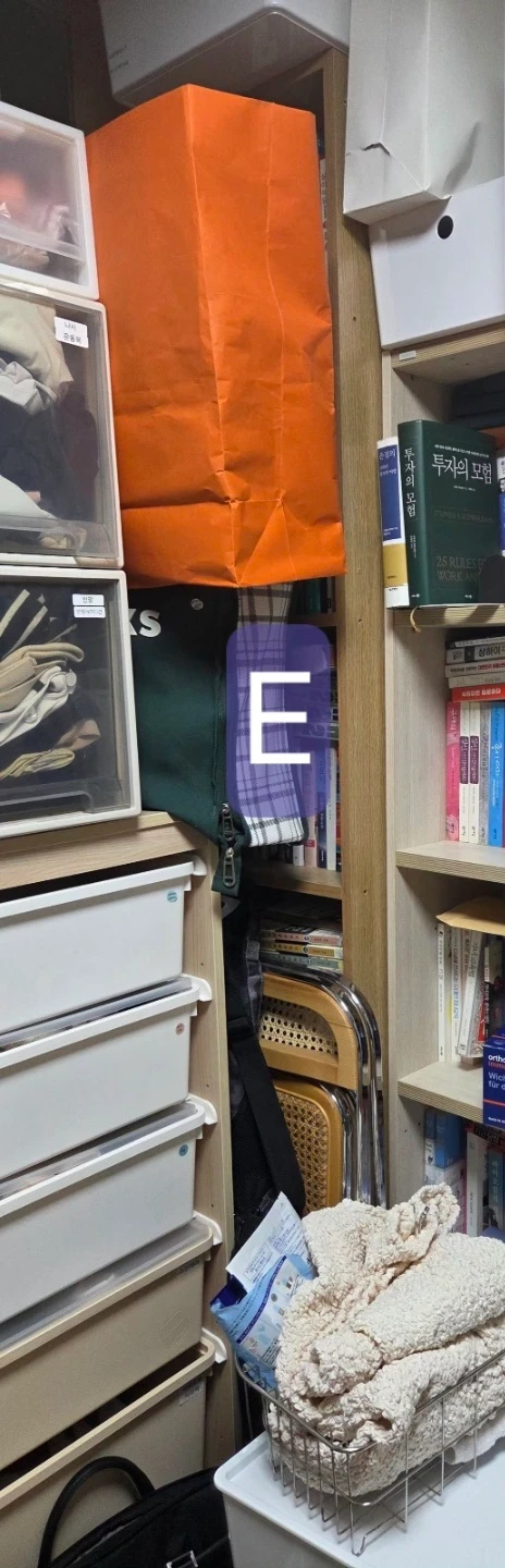아기침대+아기옷장+아기책장+옷장+수납장+화장대+시스템가구+책장5단 이미지