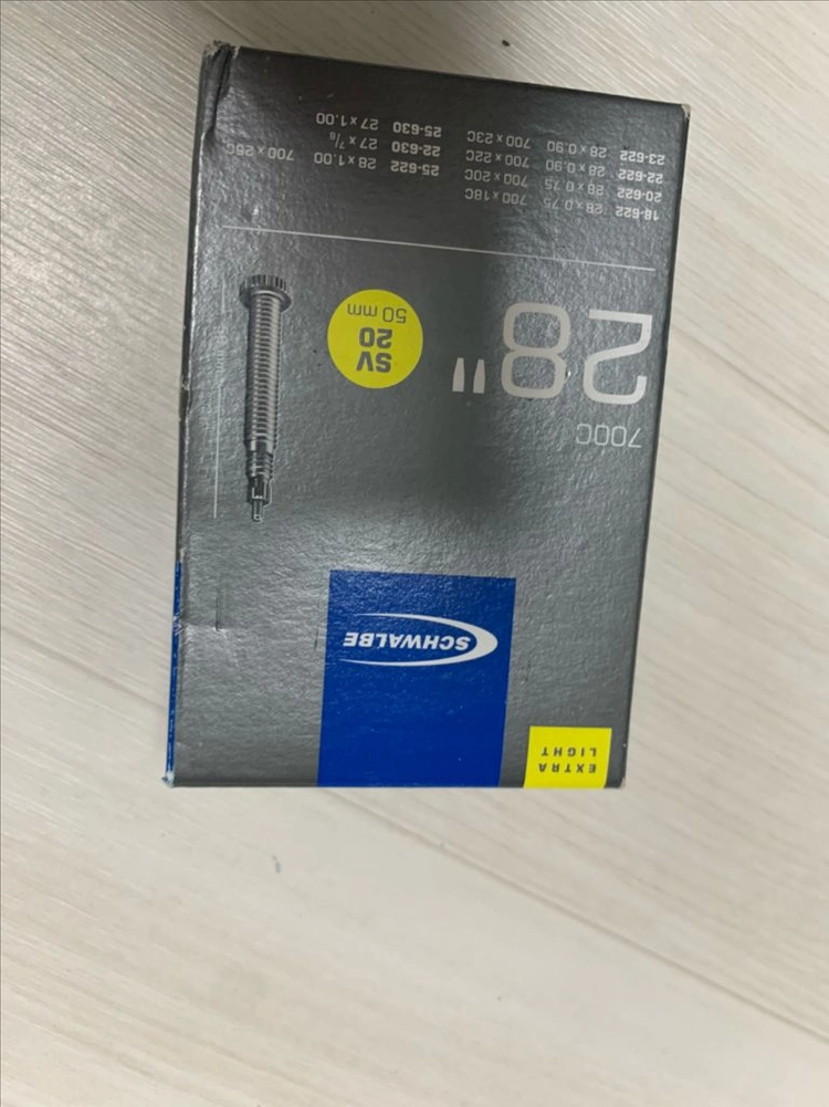 새상품 슈발베 로드자전거 튜브 28인치 700C SV20 경량 튜브 밸브 길이 50/60mm 2개 일괄 팔아요. 이미지