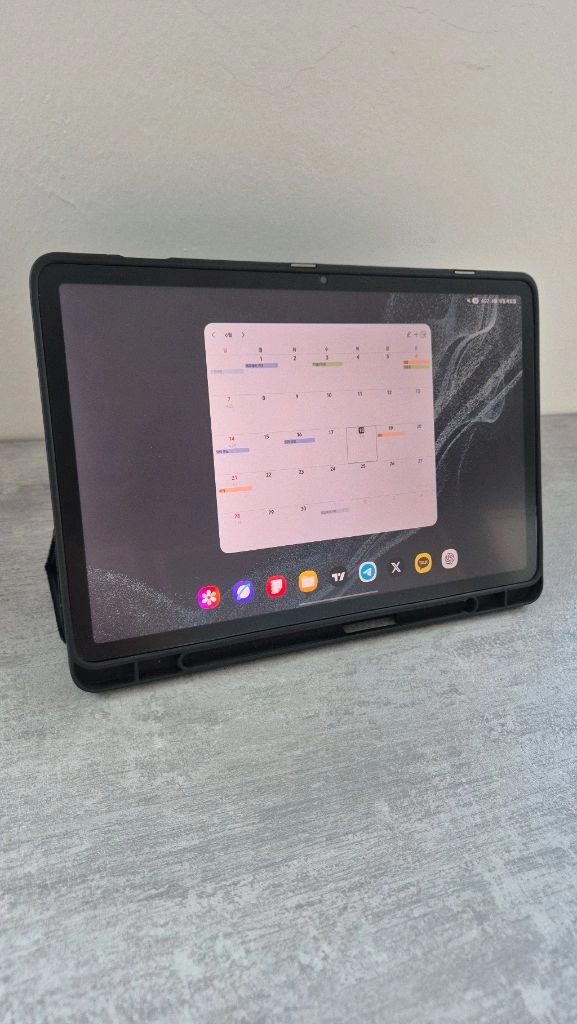 안드로이드 태블릿 5G 128GB + 케이스 이미지