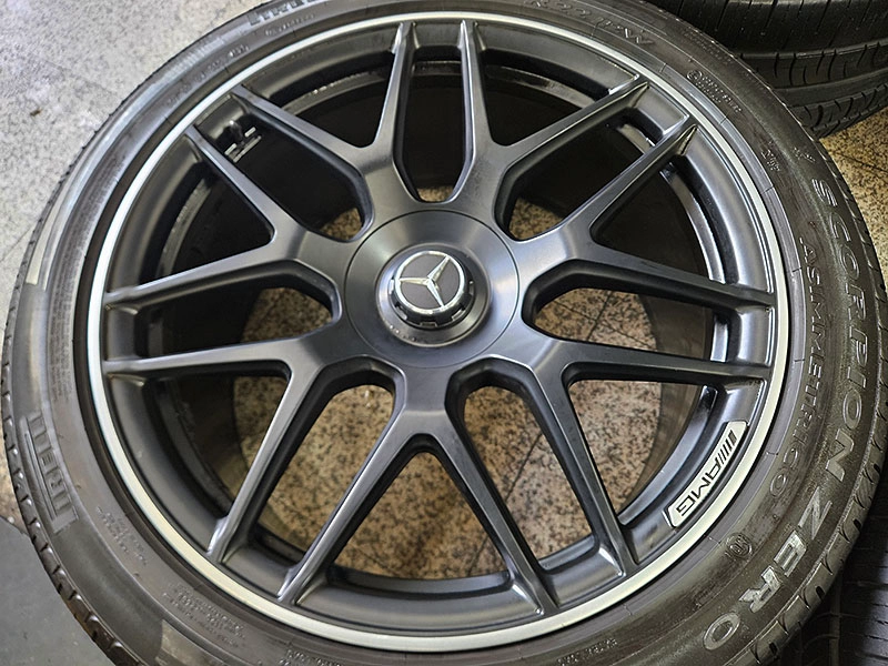벤츠 W463A G63AMG 퍼포먼스에디션 22인치 휠타이어 셋트 이미지