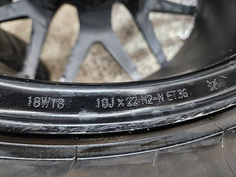 벤츠 W463A G63AMG 퍼포먼스에디션 22인치 휠타이어 셋트 이미지