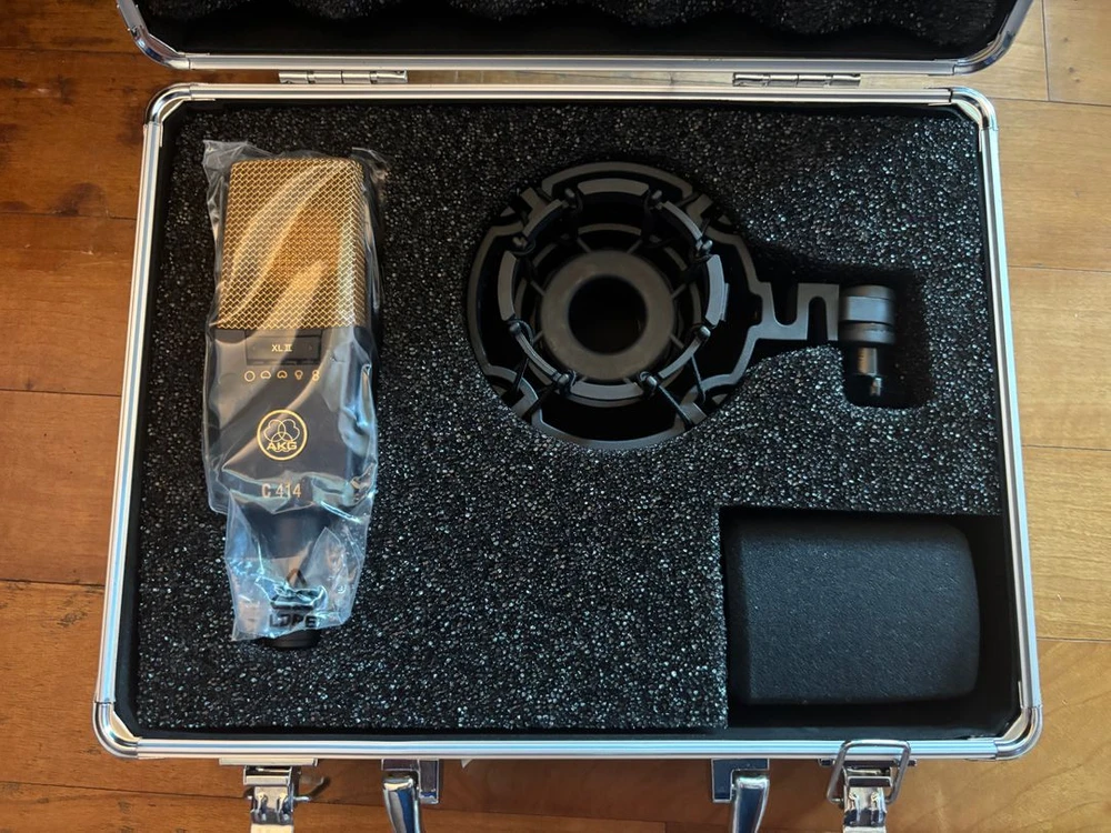 AKG C414 XL2 컨덴서 마이크 판매합니다 이미지