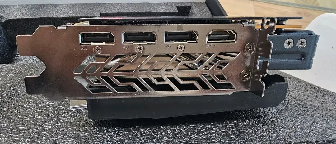 ASRock RX 7900 XTX 24GB PHANTOM 팬텀 게이밍 이미지