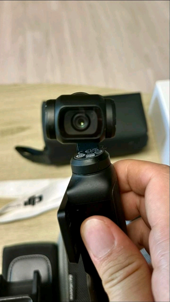 DJI 오즈모 포켓 3 크리에이터 콤보 - 안심되는 중고거래