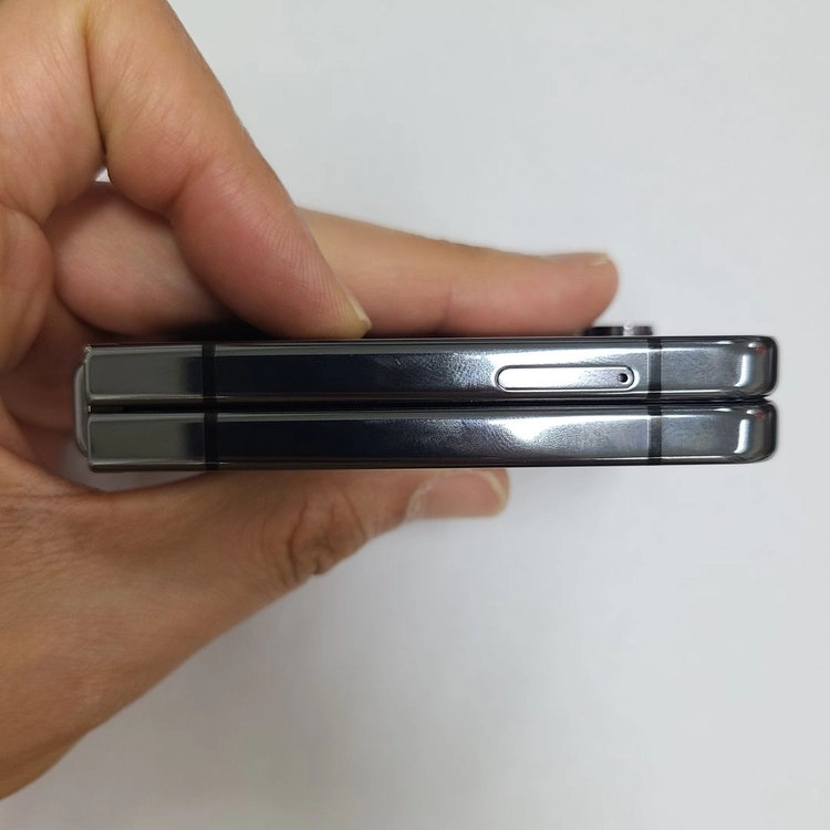 갤럭시 Z플립5 블랙 256GB SK 무잔상 A급 중고폰 213331 이미지