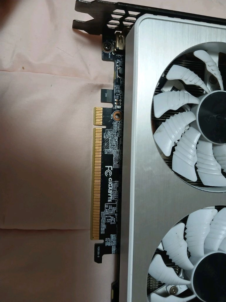 기기바이트 RTX3060ti 비젼 그래픽카드 이미지