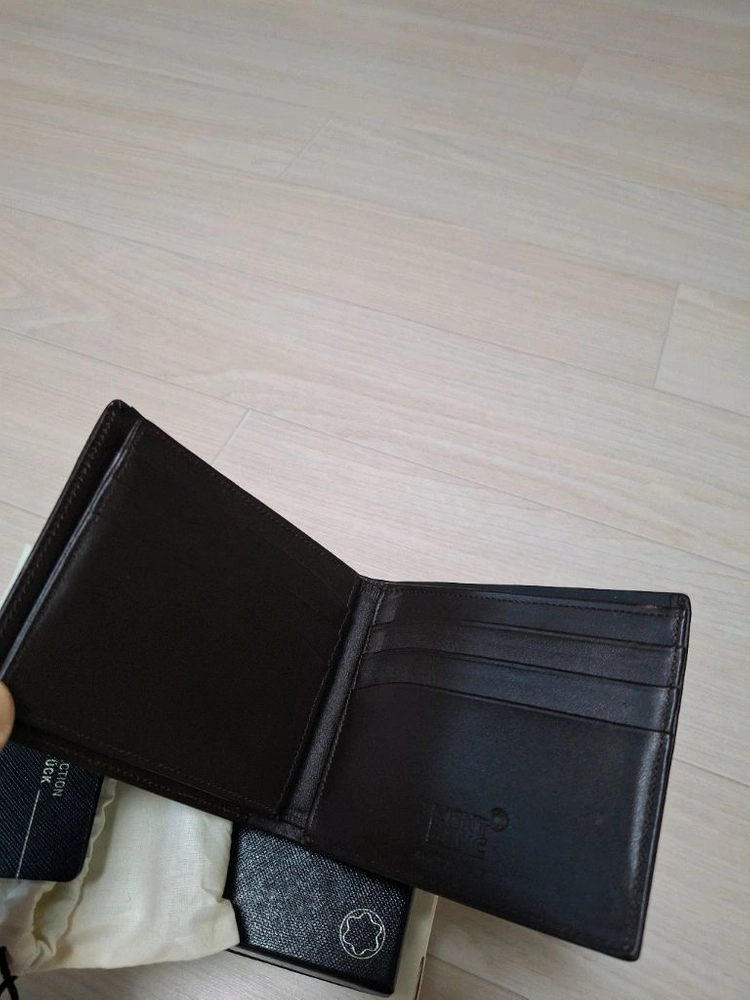 (정품) 몽블랑 마이스터스튁 클래식 남성 반지갑 브라운 이미지