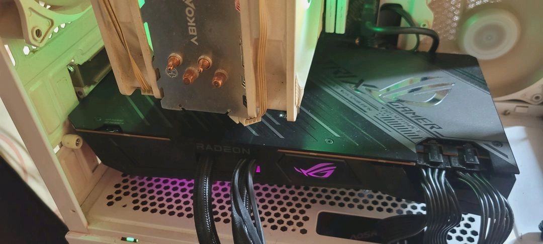 라데온 RX 6800 XT 게이밍 그래픽카드 수냉(최상급) 이미지