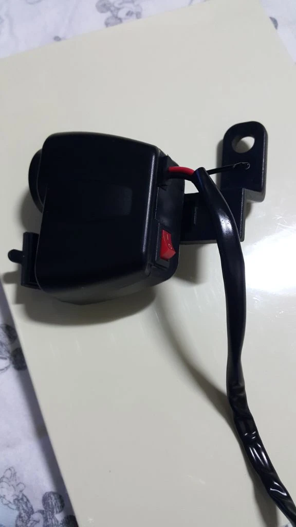 오토바이 12v 듀얼 USB 충전기 고속충전 전압계 온 이미지