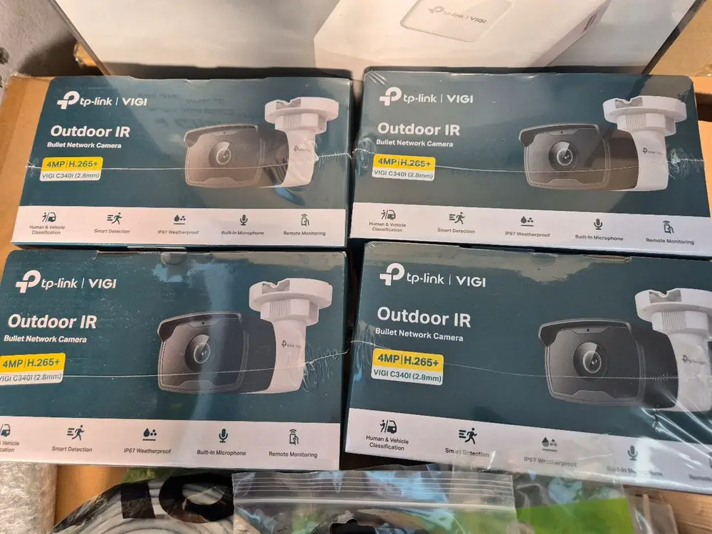 TP-Link VIGI 보안 카메라 4채널 NVR 세트예요 이미지