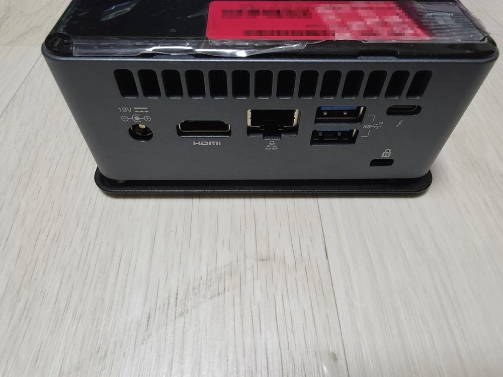 인텔 NUC 10 BXNUC10i3FNH 미니PC (i3-10110U / RAM 8GB / SSD 256GB) 이미지