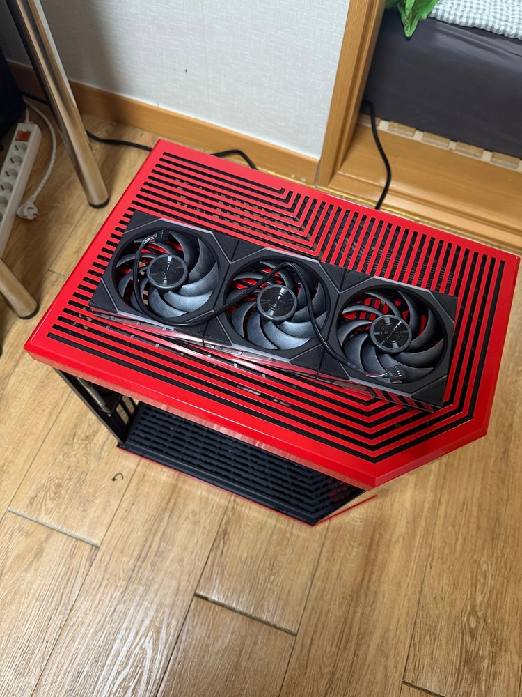 Y70 터치 인피니트 1300W 파워 TL LCD , TL 팬 이미지
