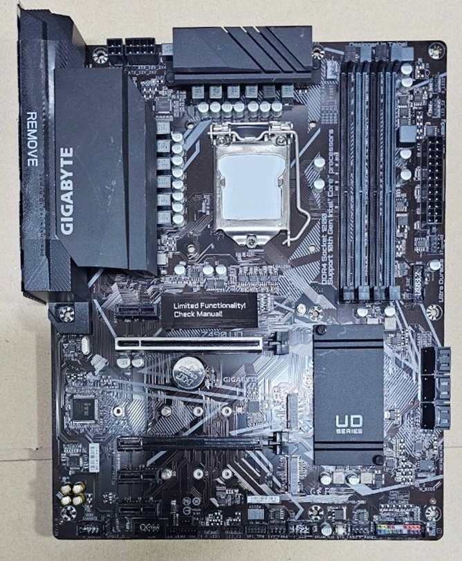 기가바이트 Z490 UD 이미지