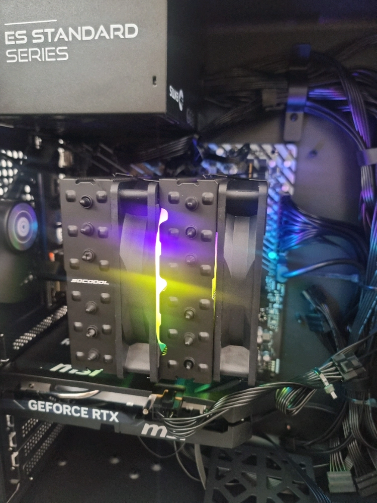 겜용라이젠7 7800x3D RTX5050 본체 이미지