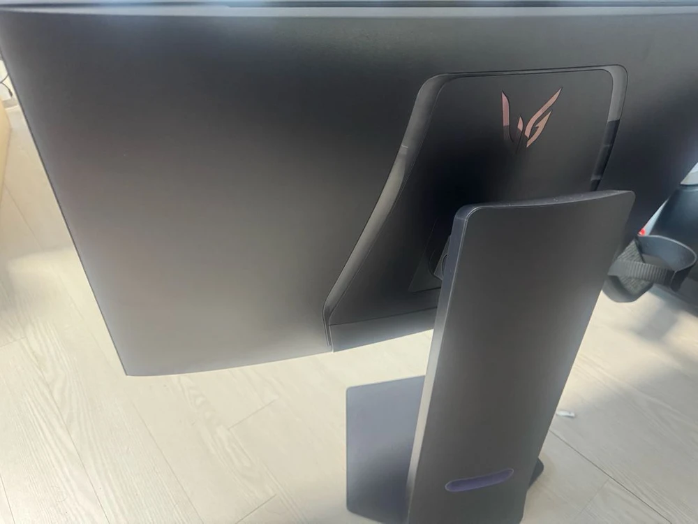 LG 4K 32gs95ue oled 32인치 모니터 이미지