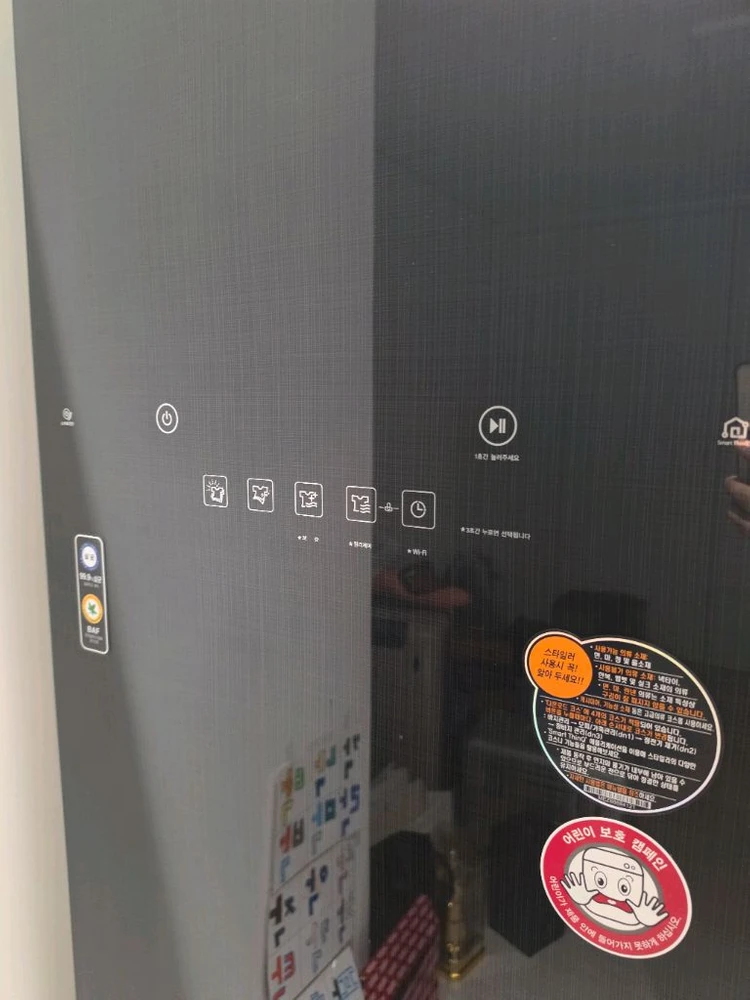 LG 트롬 스타일러 5벌 대용량 (블랙 미러 디자인) 상태 최상 이미지