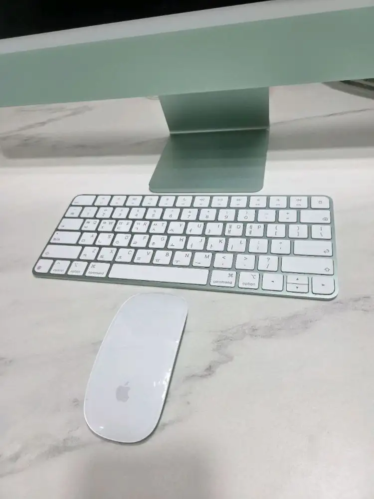 M4 칩 탑재 그린 iMac 24 아이맥 24 (맥북 macbook 대용) 이미지