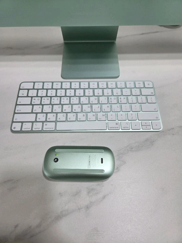 M4 칩 탑재 그린 iMac 24 아이맥 24 (맥북 macbook 대용) 이미지