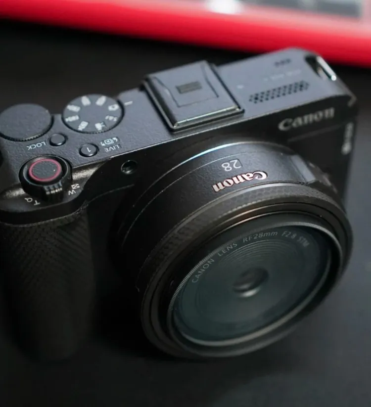 캐논 EOS R50V RF 28mm F2.8 STM 코엠스킨 렌즈필터/ 교환 이미지