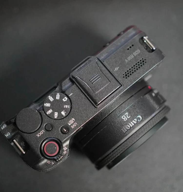 캐논 EOS R50V RF 28mm F2.8 STM 코엠스킨 렌즈필터/ 교환 이미지