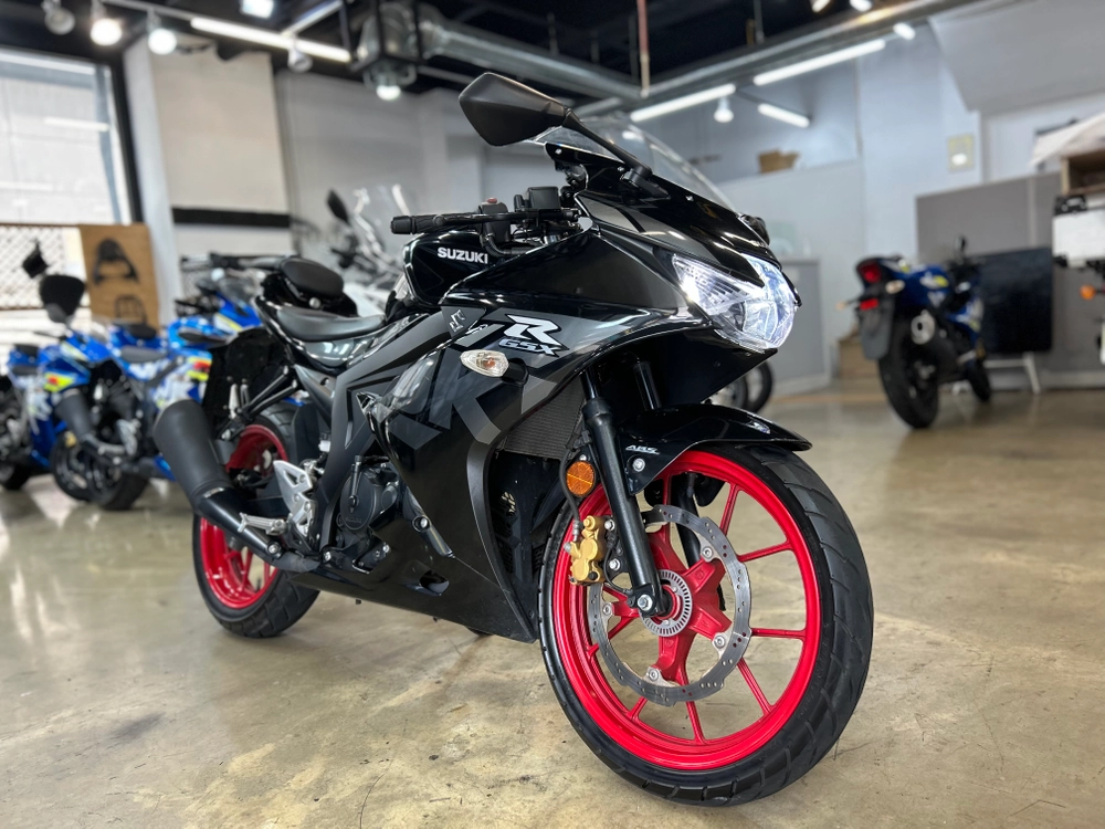 스즈키 GSX-R125 21년 5천KM 순정검빨차량 판매중 이미지