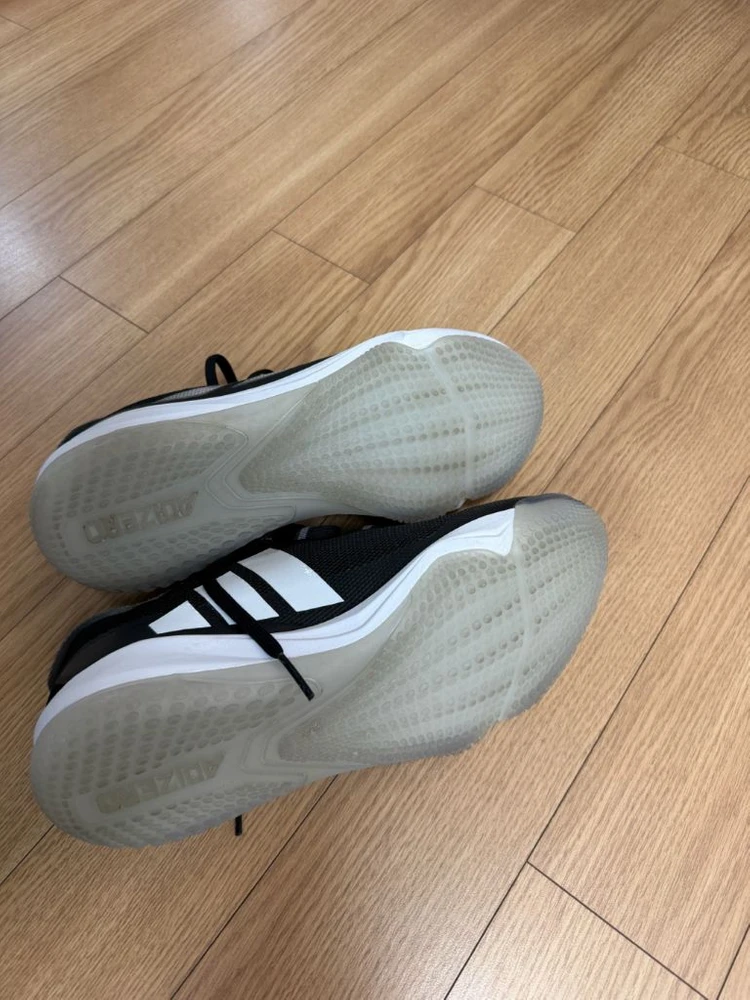 아디다스 야구화 IH2645 인조잔디화 이미지