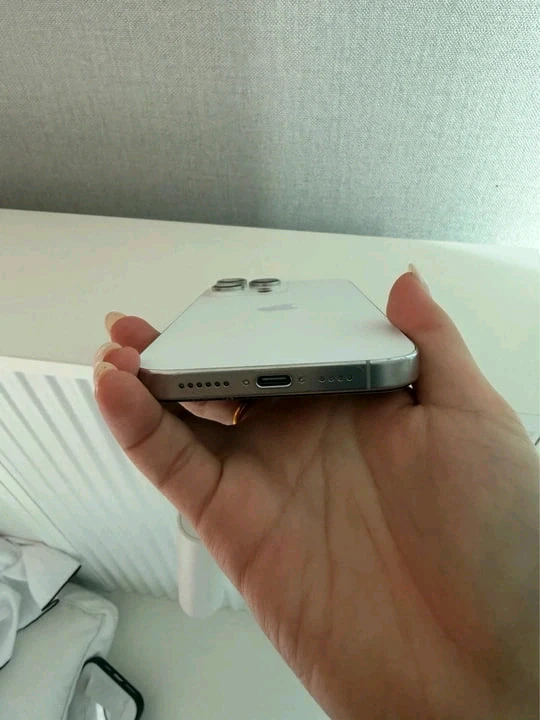 아이폰 16프로맥스 256GB S급 이미지