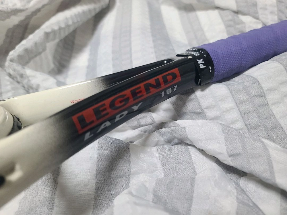 STC LEGEND LADY 107 테니스 라켓 이미지