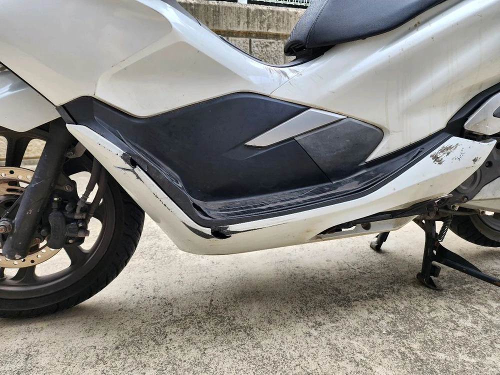 20년식 혼다 PCX 125 화이트 판매 이미지