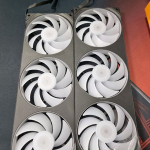 NZXT F360 RGB CORE 시스템 쿨러 이미지