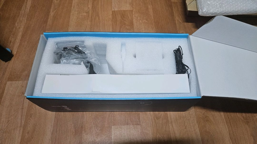 리안리 Hydroshift II LCD-C 360N 블랙 이미지