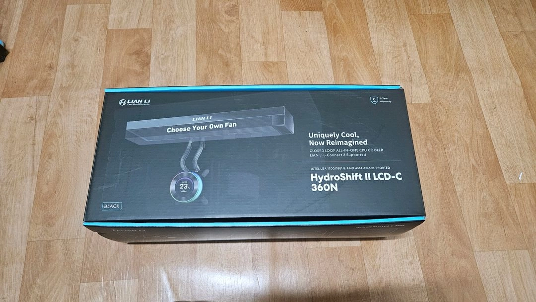 리안리 Hydroshift II LCD-C 360N 블랙 이미지