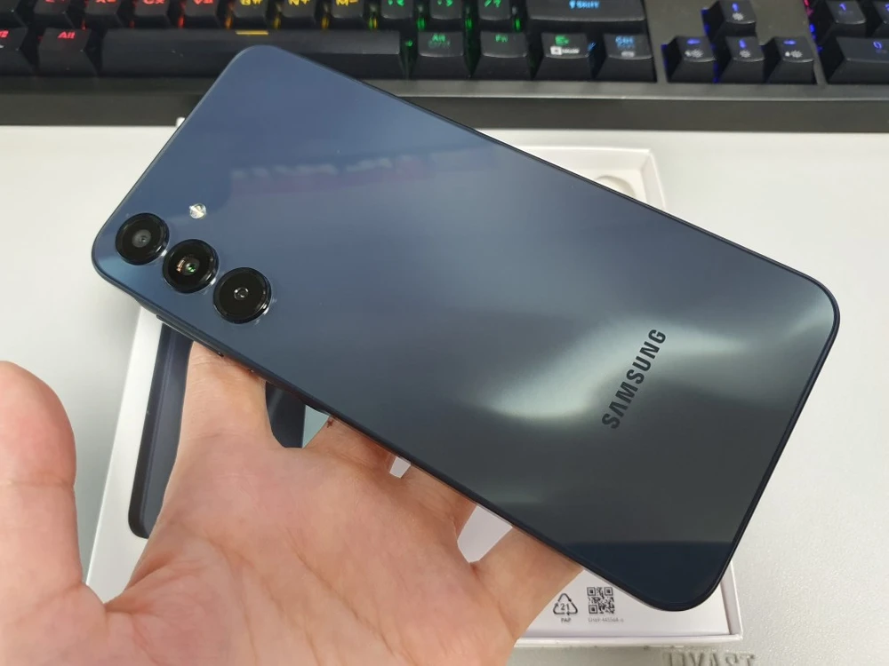 갤럭시 버디4 / 128GB / 블루 블랙 이미지
